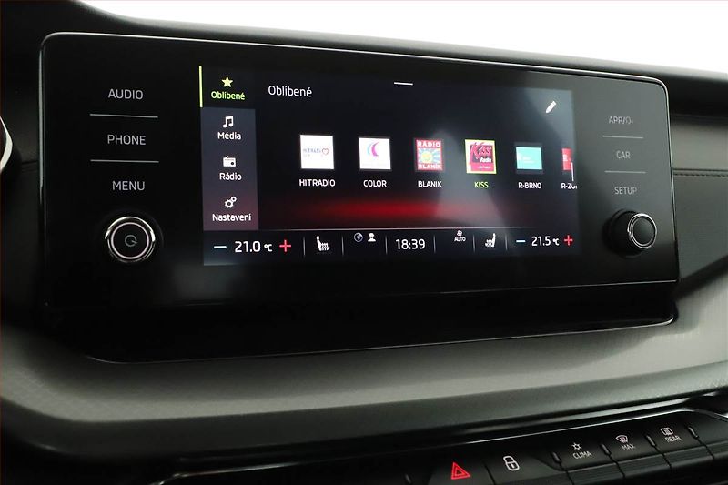 Škoda Octavia (2023) Ambition 2.0 TDI, ČR,1.maj - fotka 14 z 20