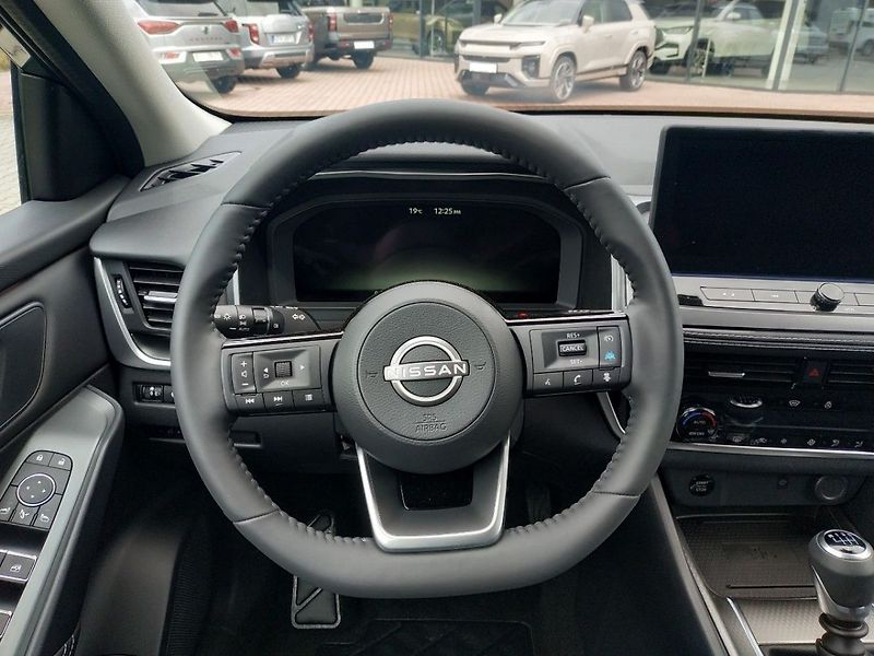 Nissan Qashqai 1.3T mHEV MT,2WD, SKLADEM - fotka 15 z 29