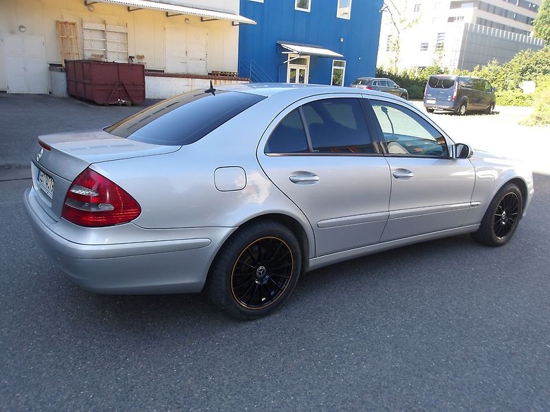 Mercedes-Benz Třídy E 2,2CDi - fotka 6 z 26