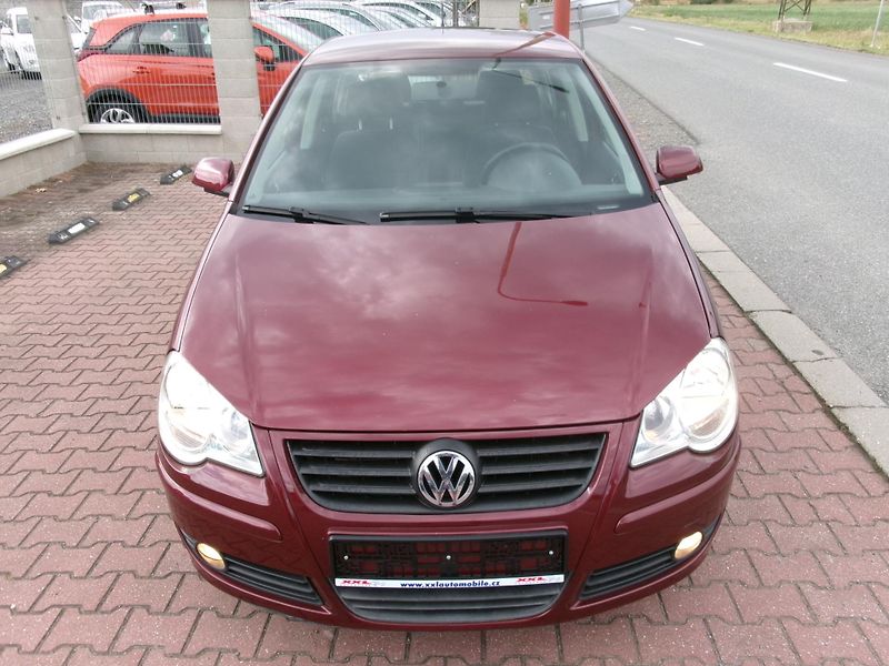 Volkswagen Polo (2006) 1,4 16V COMFORT AC ISOFIX - fotka 4 z 26