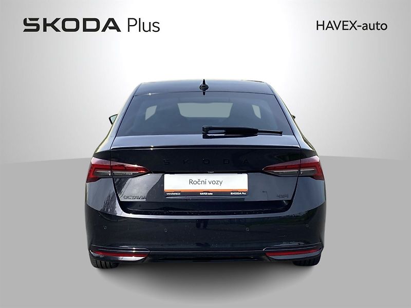 Škoda Octavia (2025) 2.0 TSI 4x4 DSG SportLine - fotka 37 z 37