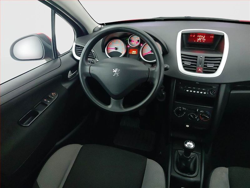 Peugeot 207 (2008) 1.4 VTi, po STK, Tažné - fotka 7 z 14