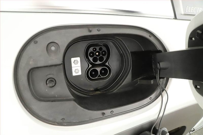 Mazda MX-30 (2021) e-Skyactiv, SoH 90%, Automat - fotka 18 z 18