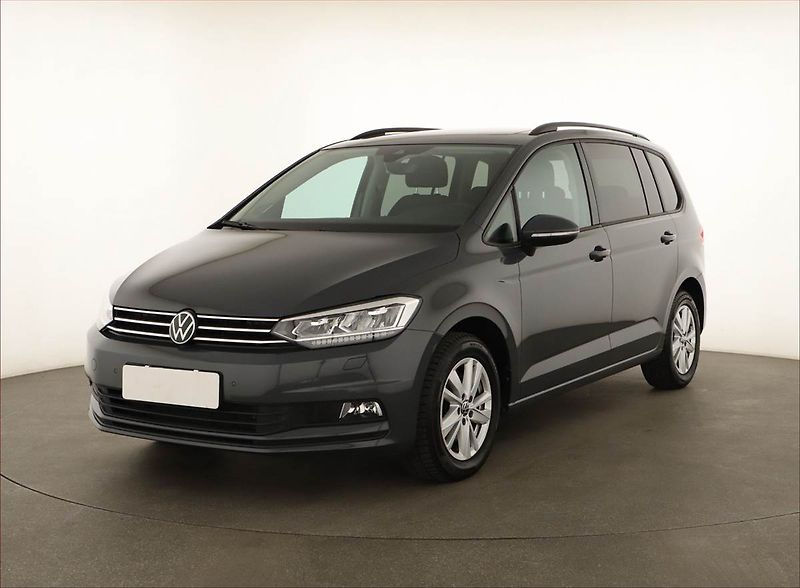 Volkswagen Touran (2023) Comfortline 1.5 TSI - fotka 2 z 20