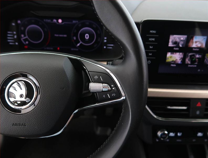 Škoda Kamiq (2021) Style 1.5 TSI - fotka 21 z 26