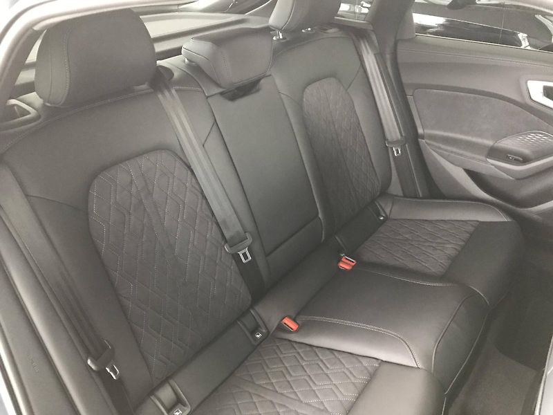 Audi A5 7STR 2,0TFSI - fotka 10 z 20