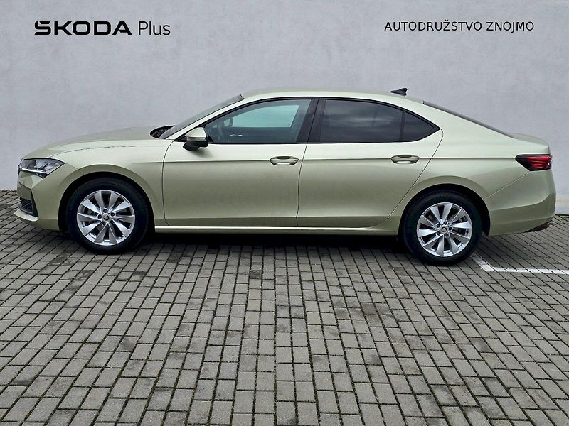 Škoda Superb (2024) 2,0TDI 110KW DSG SELECTION - fotka 3 z 33