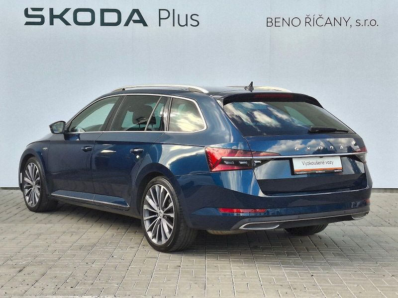 Škoda Superb (2023) Combi L&K DSG 4x4 2,0TDi 147kW - fotka 10 z 35
