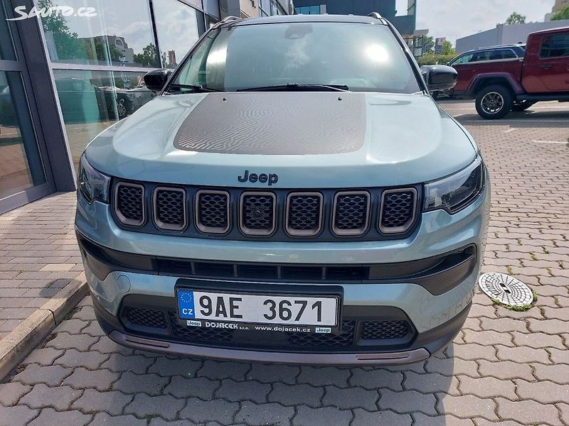 Jeep Compass (2022) 1.5 e-Hybrid aut. FWD Upland - fotka 2 z 8