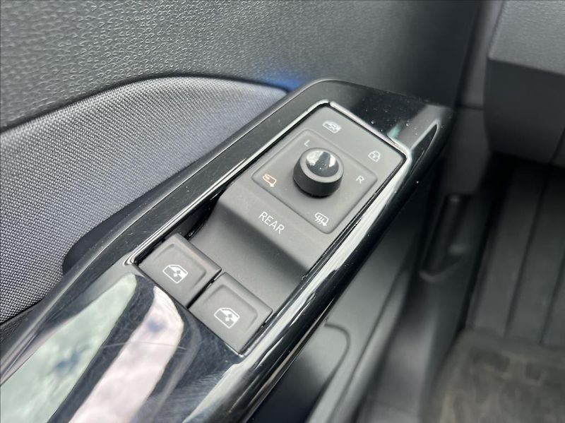Volkswagen ID.3 0,0 Pro Performance 150kW TČ - fotka 32 z 38