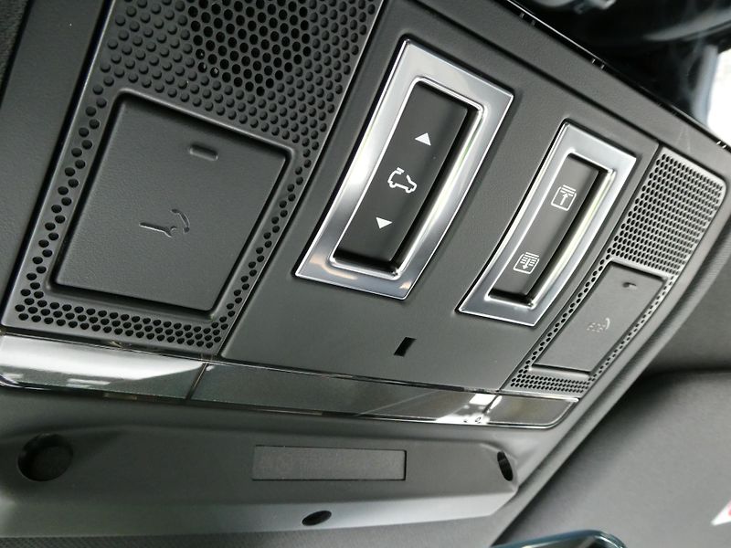 Land Rover Defender (2026) 110 3,0 X-Dynamic SE D250 - fotka 29 z 35