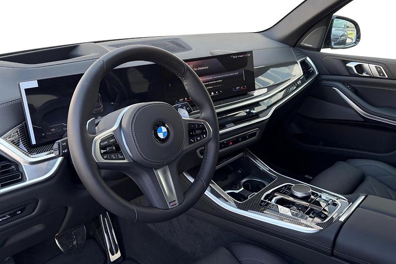 BMW X5 xDrive30d - fotka 3 z 9