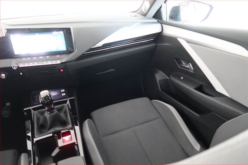 Opel Astra (2026) 1.2 Turbo - fotka 8 z 18
