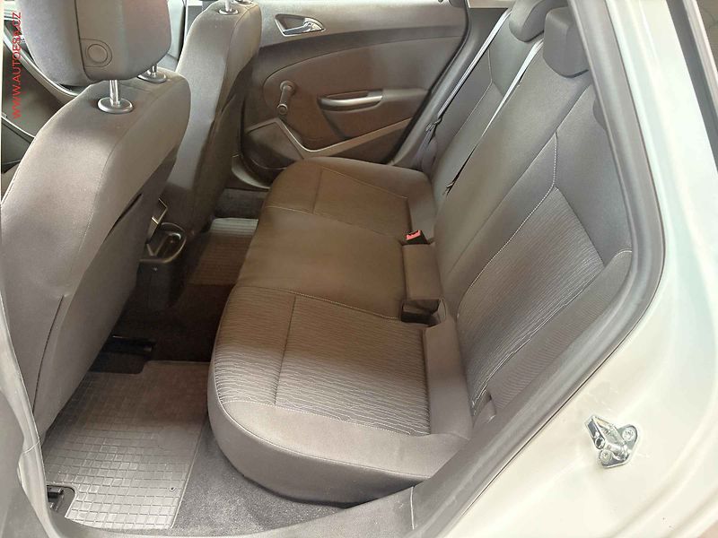 Opel Astra (2015) 1.6 CDTi, ČR, servis.kniha - fotka 10 z 14