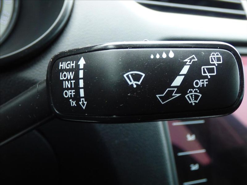 Škoda Octavia 2,0 TDI DSG,LED,Navigace  Ambi - fotka 31 z 55