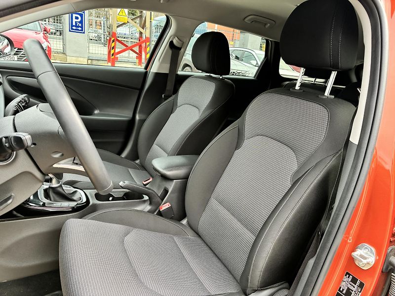 Hyundai i30 WG 1.5DPi 71kW SMART CLIMATE - fotka 10 z 31