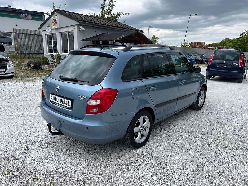 Škoda Fabia 1.6 16V - fotka 12 z 16