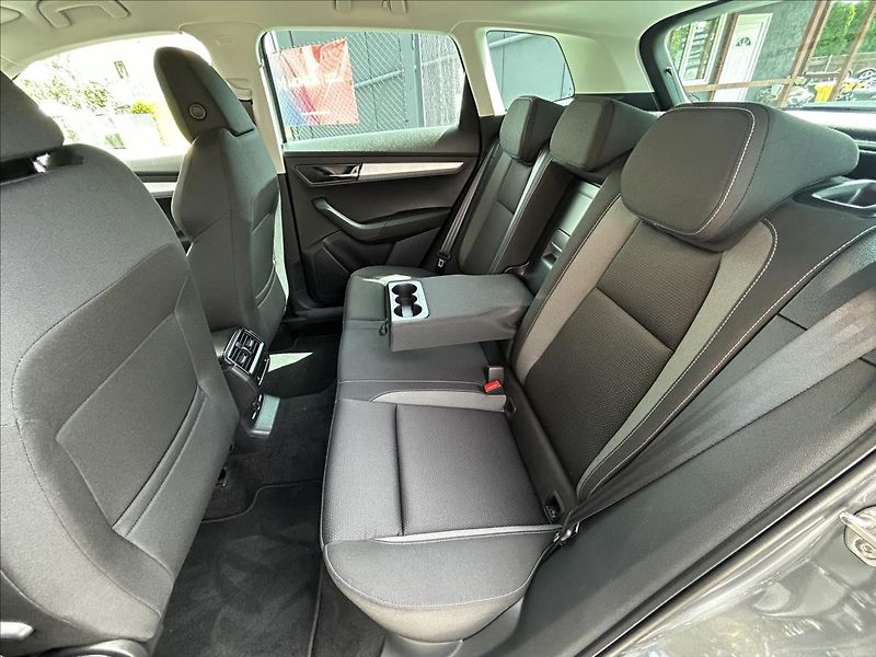 Škoda Karoq 1,0 TSi DPH  Kessy,LED,1xMajit - fotka 37 z 50