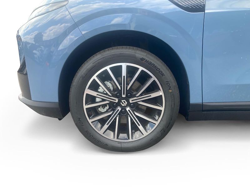 Leapmotor B10 (2026) Design Hybrid EV       - fotka 14 z 15