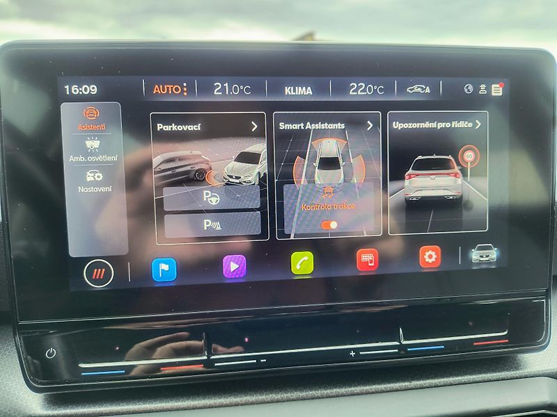 Seat Leon 1.0 eTSi AT 81KWNAVI/MATRIXLED - fotka 48 z 67