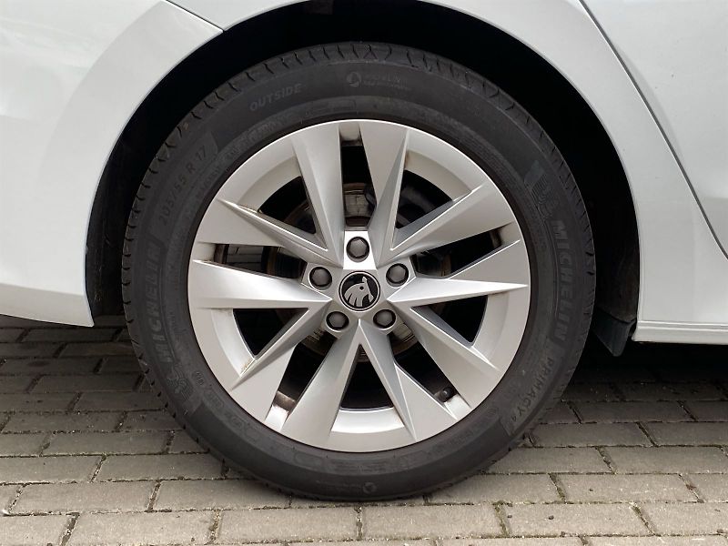 Škoda Octavia (2025) Combi 2.0 TDI DSG Top Selectio - fotka 34 z 38