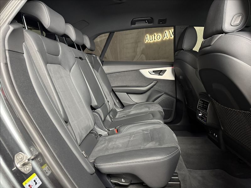 Audi Q8 3,0 TDi  S-Line HD LED Záruka - fotka 17 z 50