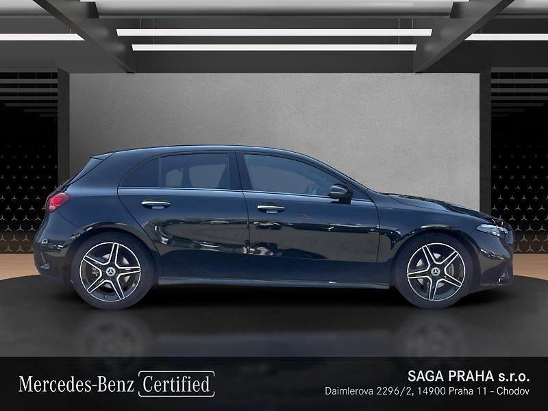 Mercedes-Benz Třídy A A-Třída 200 AMG Night - fotka 3 z 18