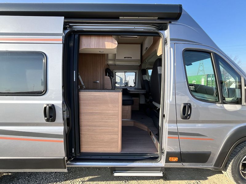 Weinsberg (2027) CaraBus GREY 630 MEG Edition F - fotka 9 z 22