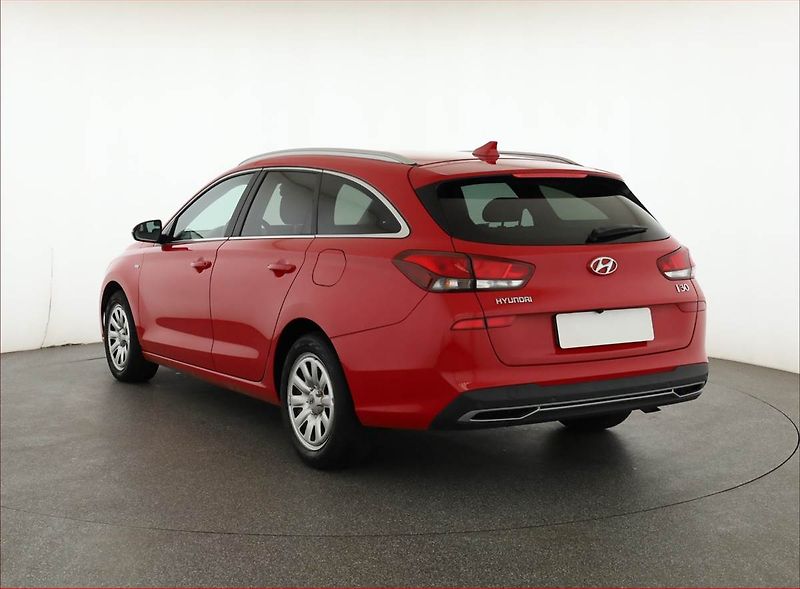 Hyundai i30 (2022) 1.5 T-GDI MHEV, Serv.kniha - fotka 4 z 19