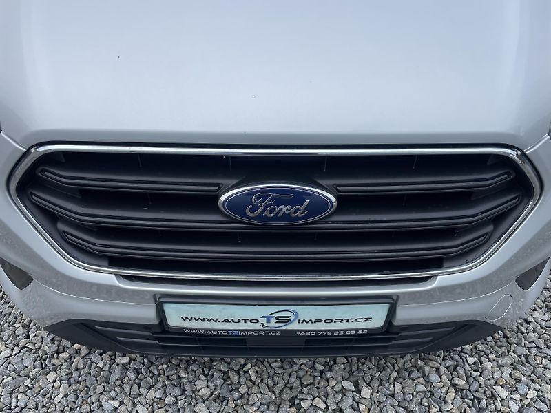 Ford Transit 2.0TDCi 130PS CONECT KARMANN - fotka 58 z 185