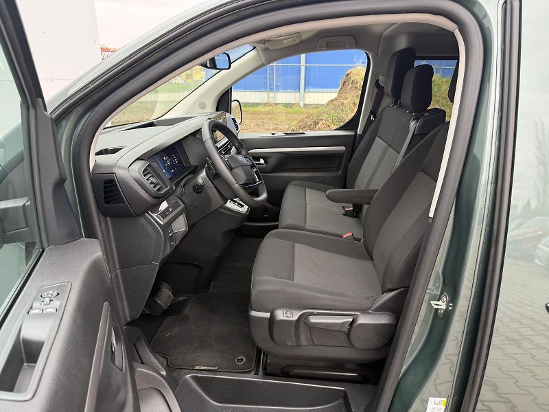 Toyota ProAce Verso BEV 75kWh Business Comfort L2 - fotka 11 z 29