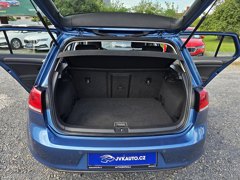 Volkswagen Golf 1.2TSI DIGI KLIMA 1Majitel - fotka 16 z 19
