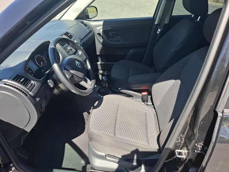 Škoda Fabia (2014) II kombi 1.2TSi 77kW,aut.klim - fotka 8 z 17