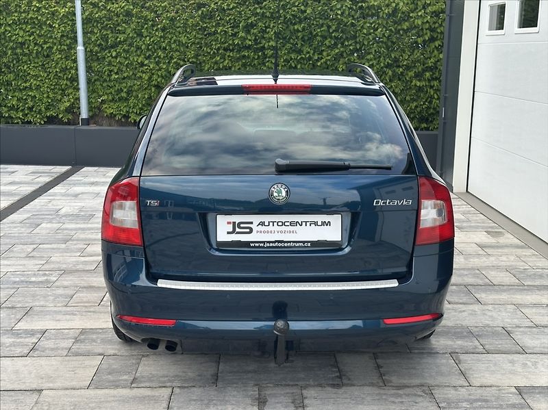 Škoda Octavia 1,8 TSI 152PS  II FL Family - fotka 6 z 44