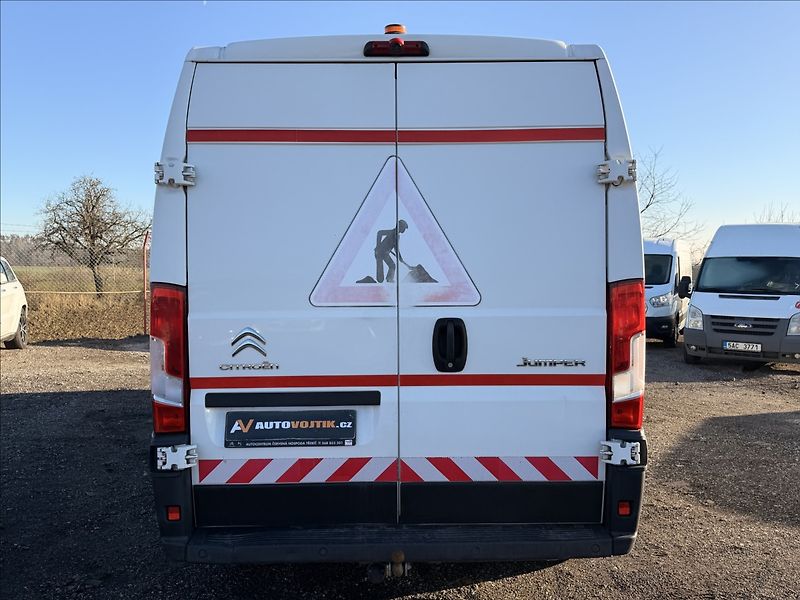 Citroën Jumper 2,2 HDI 121kW 6MÍST DPH - fotka 6 z 29