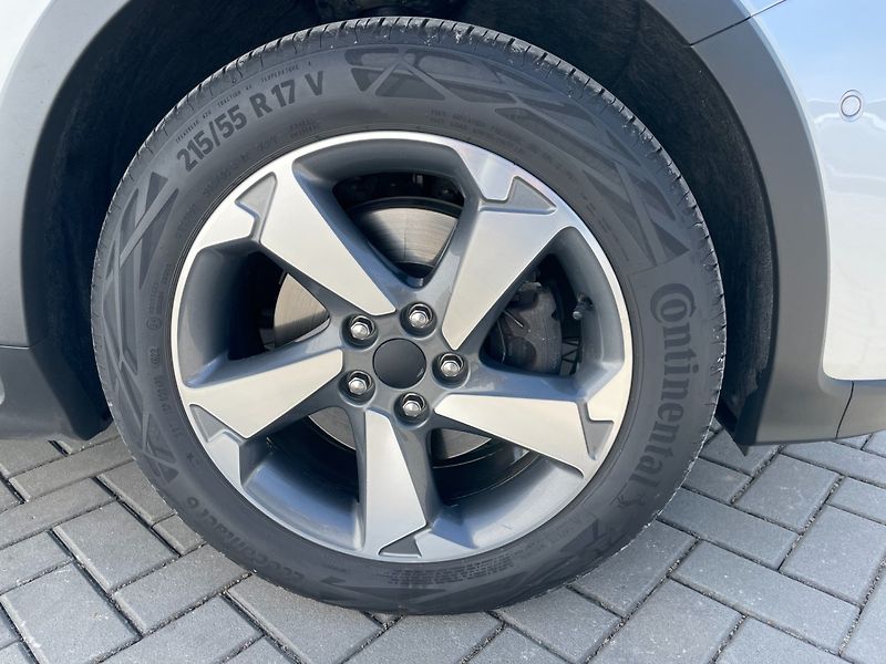 Ford Focus (2022) Active Com. 1.5TDCi! Tažné! - fotka 38 z 39