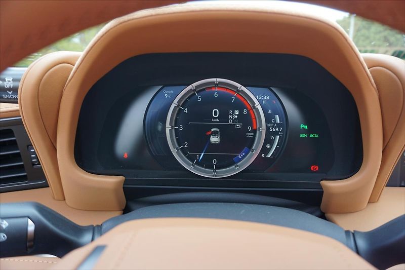 Lexus LC 500 5,0 V8 50 Sport  odp.DPH - fotka 17 z 28