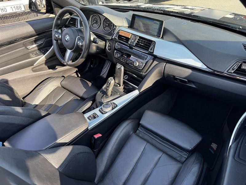 BMW Řada 4 (2014) 435i M-paket - fotka 30 z 38