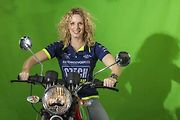 Známé tváře z motosportu se potkaly na focení vizuálu pro Motosalon.