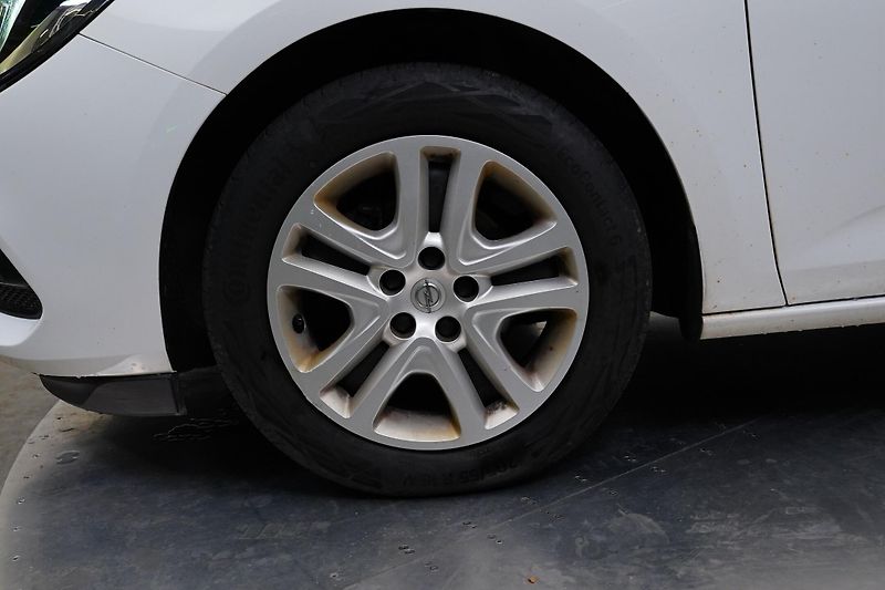 Opel Astra - fotka 9 z 22