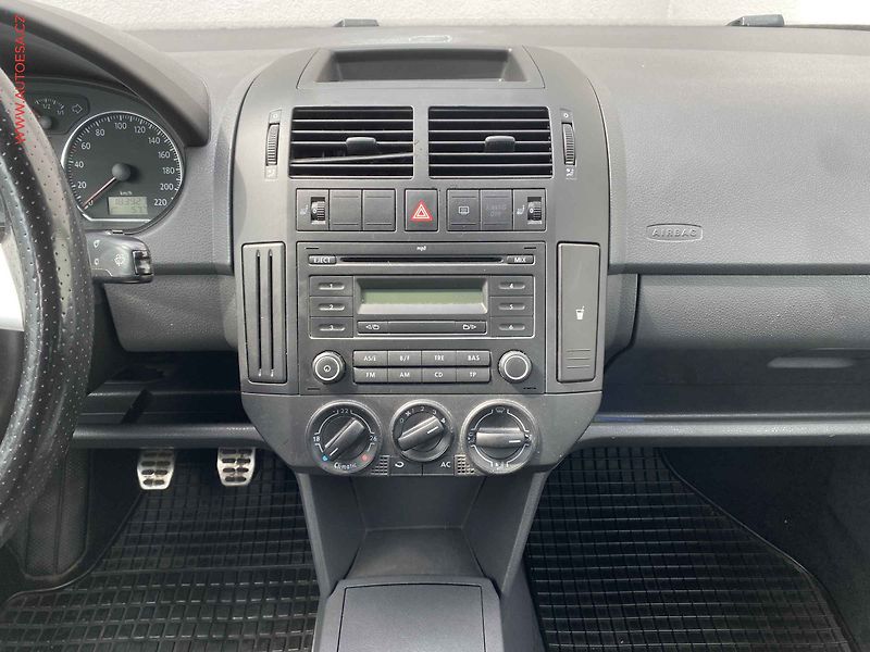 Volkswagen Polo (2007) 1.4 16V, CROSS - fotka 12 z 16
