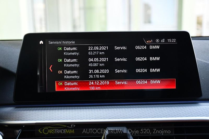 BMW Řada 5 530xD M-SPORT H&K HUD ACC PANO - fotka 39 z 51