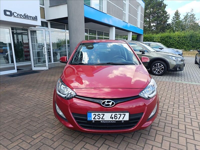Hyundai i20 1,2 CVVT Family Space - fotka 4 z 17