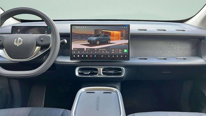 Leapmotor B10 Design hybrid EV 18,8kWh bater - fotka 15 z 36