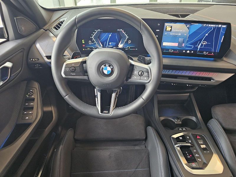 BMW Řada 1 118d - fotka 21 z 31