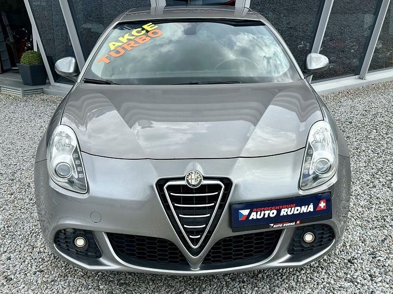 Alfa Romeo Giulietta 1,4 TB 125kW Xenony - fotka 4 z 36