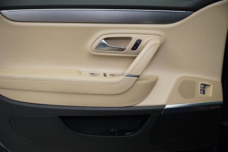 Volkswagen CC - fotka 11 z 28