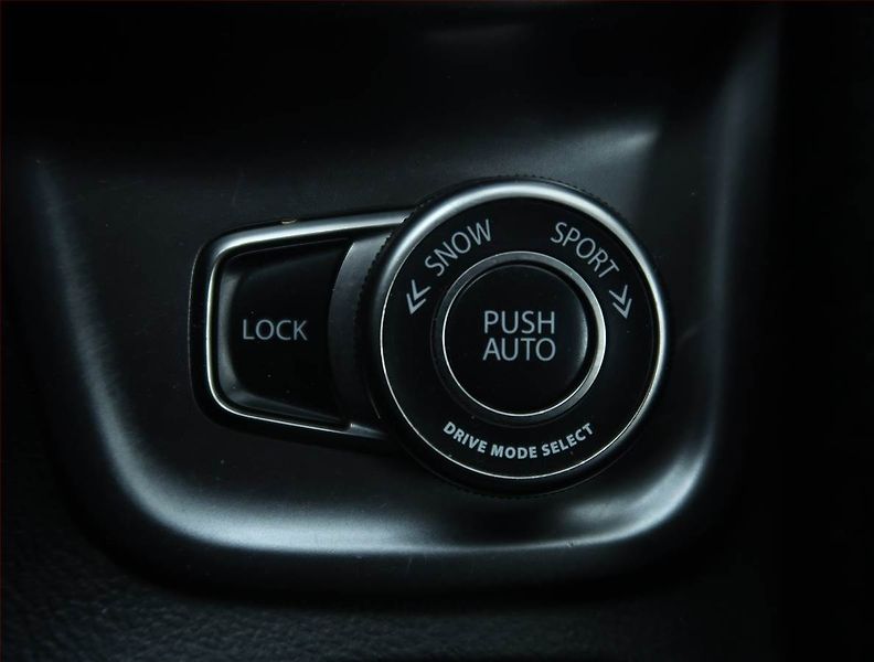 Suzuki Vitara (2019) 1.4 BoosterJet, 4X4, Tempomat - fotka 19 z 21