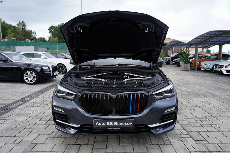 BMW X5 25d xDrive/230 PS/kůže/AT - fotka 9 z 42