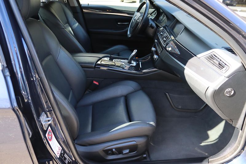 BMW Řada 5 530D XDRIVE F10 190kW - fotka 48 z 50